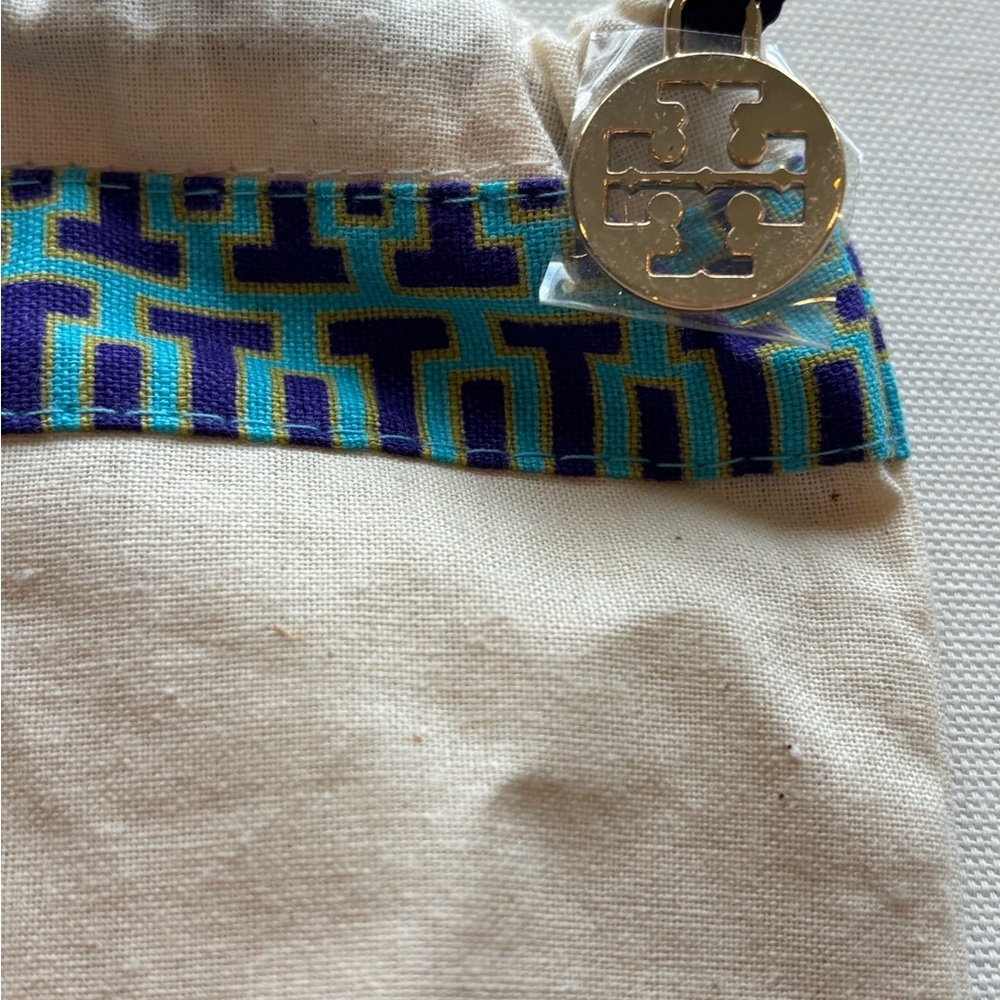 Tory Burch Cream Canvas Pouch with Blue and Teal Geometric Trim 108 - Picture 2 of 4